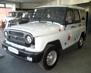 UAZ "Hunter" ��������� infrus.ru